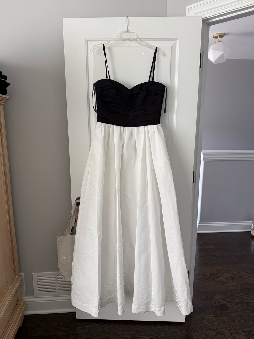 Vera Wang Black and White Strapless A-Line Gown
